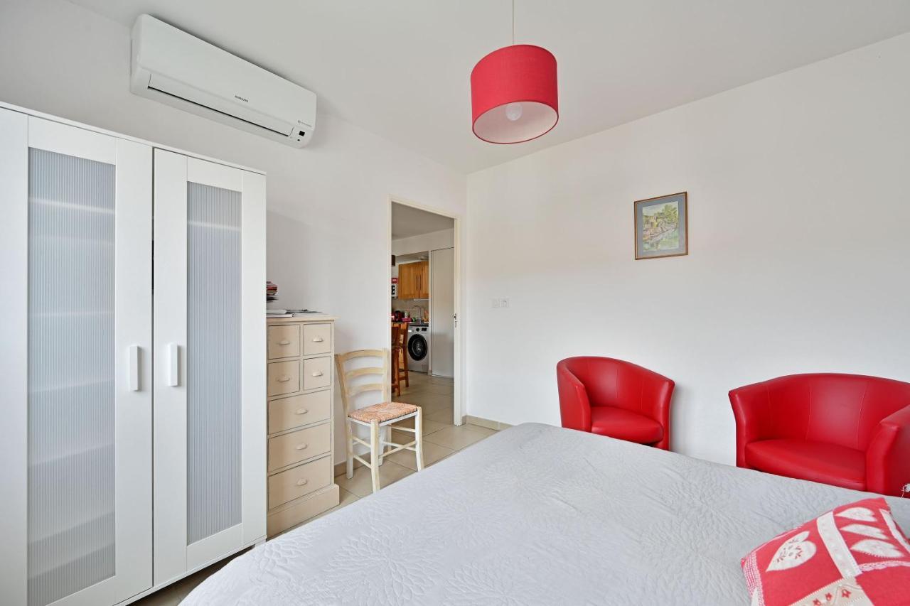 Ilot Coquelicot - Parking Gratuit Securise - Ac Clim - Ascenseur - Balcon Apartment L'Isle-sur-la-Sorgue Bagian luar foto